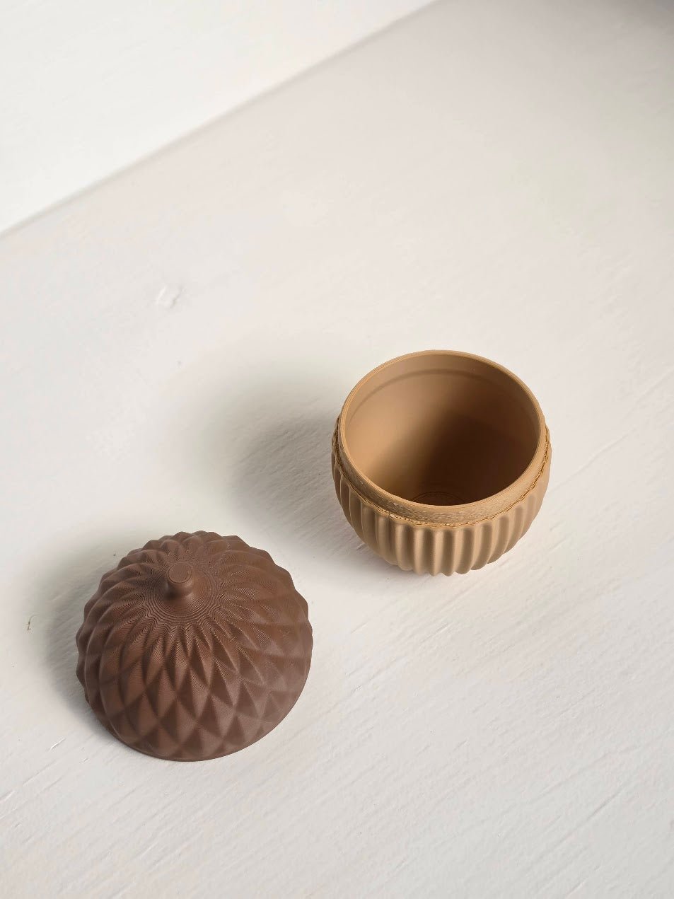 Deko-Eichel mit verstecktem Stauraum - DIMMEL.design